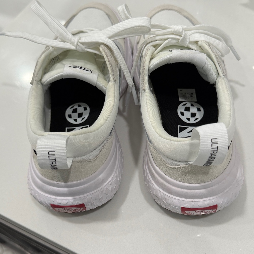 Vans UltraRange Women's White and Gray Sneakers